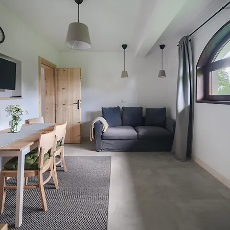 Apartamenty Przystanek Grapa Bialka Tatrzanska Exterior photo